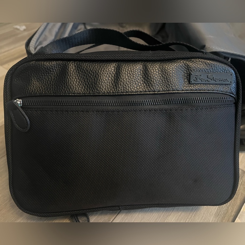 Ben Sherman toiletry bag